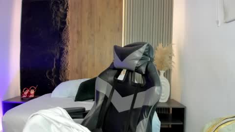 Lia  online show from 06/05/26, 03:24