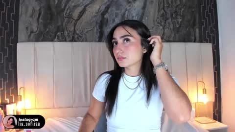 lia_sofiia online show from 12/21/25, 09:27