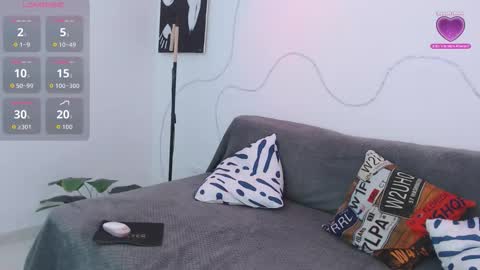 Snapshot of lia_tgn chatting on 10/17/25, 06:43 lia_tgn online show from 10/17/25, 06:43