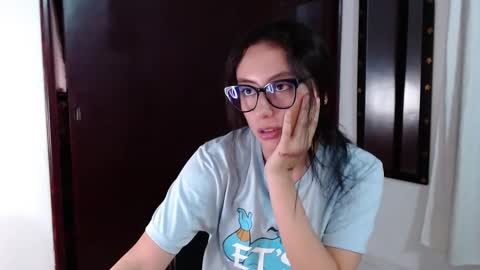   lia  online show from 02/14/25, 05:19