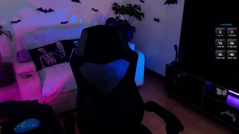 Liaa  online show from 10/03/25, 10:29