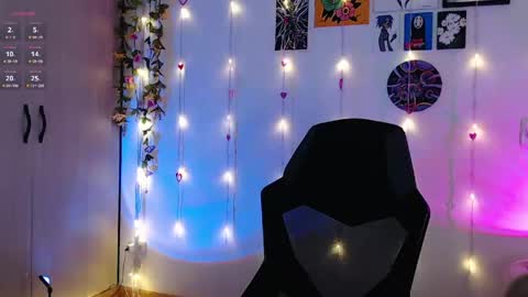 Liaa  online show from 05/14/26, 02:29