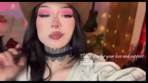 Liaa  online show from 06/28/26, 05:02
