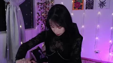 Liaa  online show from 07/08/26, 12:04
