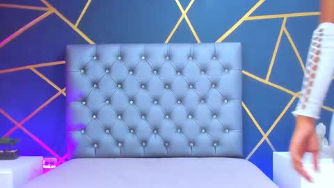 Snapshot of liaa_taylor1 chatting on 10/01/25, 07:31 Lia online show from 10/01/25, 07:31