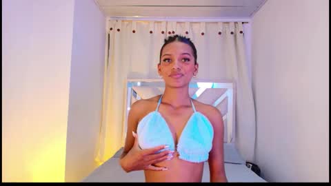 Lia online show from 03/11/26, 11:33