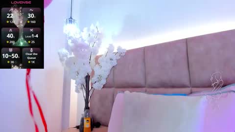 Liaa online show from 12/02/25, 02:39