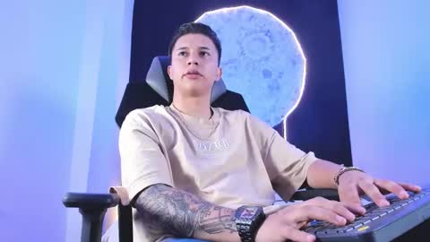 Liam Smith online show from 11/11/25, 12:27