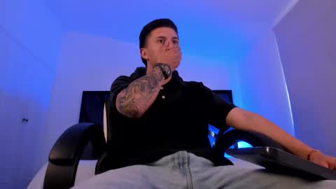 Liam Smith online show from 12/05/25, 12:14