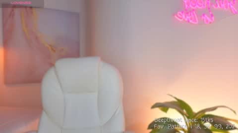 Lia Cox online show from 12/23/24, 03:50