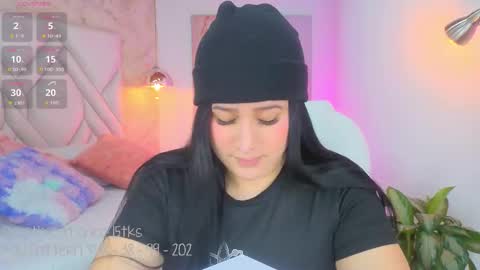 Snapshot of liacox chatting on 03/04/26, 03:23 Lia Cox online show from 03/04/26, 03:23