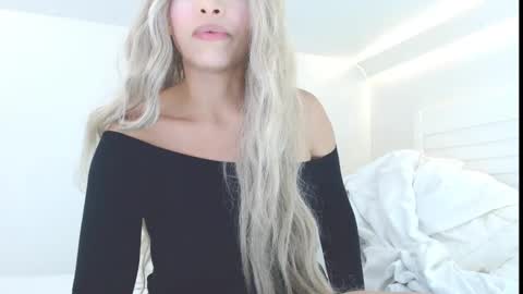 Lia Divina online show from 11/19/25, 12:54