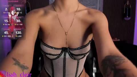 Liah online show from 12/17/25, 07:31