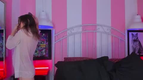 ---Liah--- online show from 11/15/25, 09:43