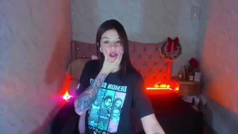 Snapshot of liaharrys chatting on 12/31/24, 01:19 Lia online show from 12/31/24, 01:19