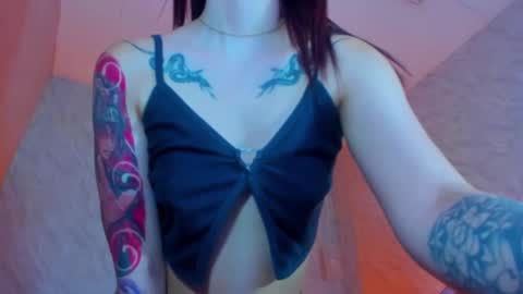 Snapshot of liaharrys chatting on 01/23/25, 07:18 Lia online show from 01/23/25, 07:18