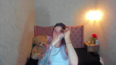 Snapshot of liaharrys chatting on 02/16/25, 01:14 Lia online show from 02/16/25, 01:14