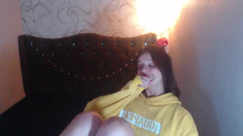 Snapshot of liaharrys chatting on 03/05/25, 06:44 Lia online show from 03/05/25, 06:44