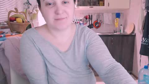 miss Lia  colection for travel online show from 02/05/25, 04:47