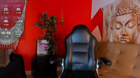 Snapshot of liahspencer chatting on 05/05/26, 07:11 lia online show from 05/05/26, 07:11