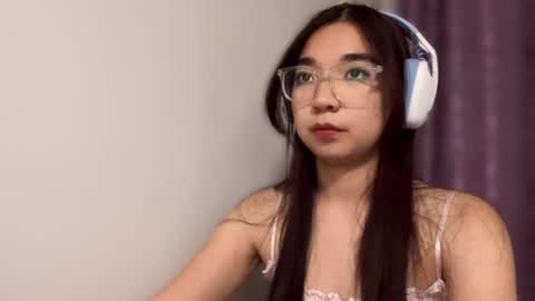 Snapshot of liaisonx_rosa chatting on 11/10/25, 03:00 liaisonx_rosa online show from 11/10/25, 03:00