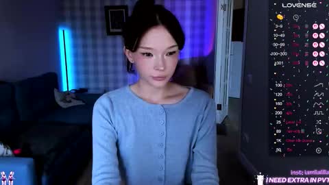 lialilia online show from 10/09/25, 10:46