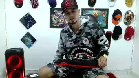 Snapshot of liam_andres12 chatting on 01/07/26, 10:56 Andres online show from 01/07/26, 10:56