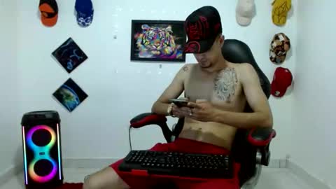Snapshot of liam_andres12 chatting on 03/01/26, 10:56 Andres online show from 03/01/26, 10:56