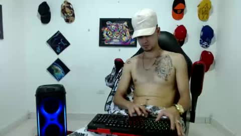 Snapshot of liam_andres12 chatting on 03/07/26, 11:24 Andres online show from 03/07/26, 11:24