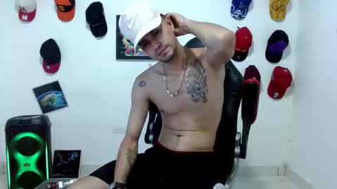 Snapshot of liam_andres12 chatting on 04/14/26, 08:59 Andres online show from 04/14/26, 08:59