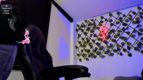 liam_anny online show from 10/27/25, 09:52