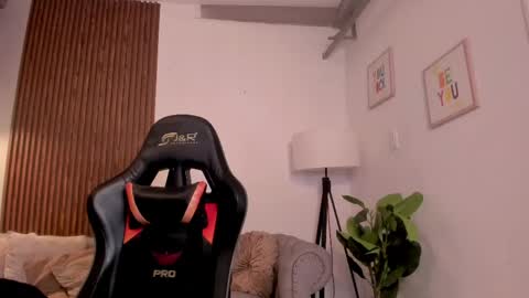 Liam Collins online show from 06/04/26, 11:49