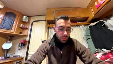 Snapshot of liam_daniel chatting on 03/01/25, 01:18 Liam online show from 03/01/25, 01:18