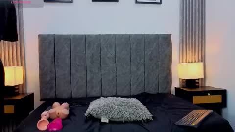 Liam forest  online show from 09/23/25, 04:59