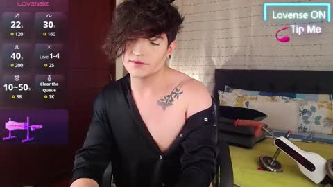 Snapshot of liam_moore chatting on 03/06/26, 10:50 HORNYMOAN online show from 03/06/26, 10:50