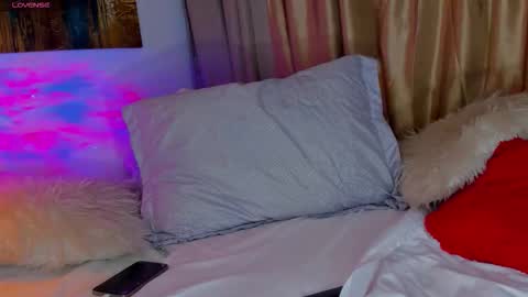 liam online show from 11/08/25, 02:45