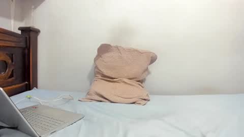 Snapshot of liam_orion chatting on 09/23/25, 12:57 LIAM online show from 09/23/25, 12:57