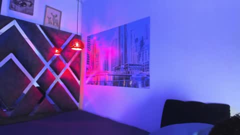 liam online show from 10/08/25, 12:25