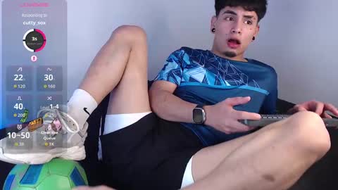 Snapshot of liam_ruiz_ chatting on 09/14/25, 03:16 Liam online show from 09/14/25, 03:16