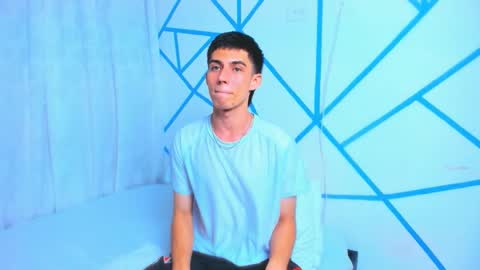 Snapshot of liam_scott77 chatting on 11/02/25, 01:08 Liam scott77 online show from 11/02/25, 01:08