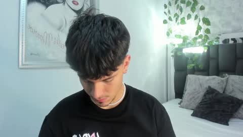 LIAM  online show from 12/07/24, 08:16