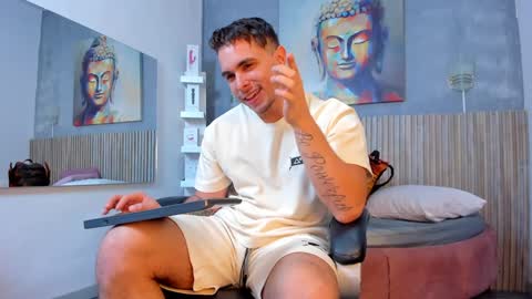 Liam online show from 01/19/25, 07:04