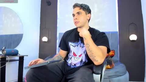 Liam online show from 10/15/25, 12:11