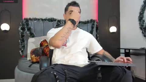 Liam online show from 11/28/25, 10:12