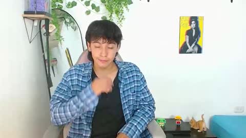 liamxul online show from 10/27/25, 08:24