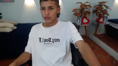 Snapshot of liamblack16 chatting on 10/09/25, 11:19 LiamBlack16 online show from 10/09/25, 11:19