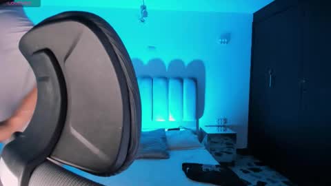 LiamDeep online show from 09/17/25, 04:14