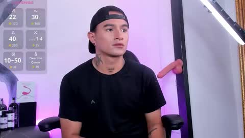 LiamDeep online show from 10/19/25, 06:19