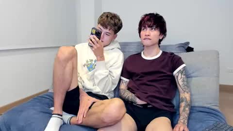 Snapshot of liamelf chatting on 01/08/26, 08:27 Liam online show from 01/08/26, 08:27