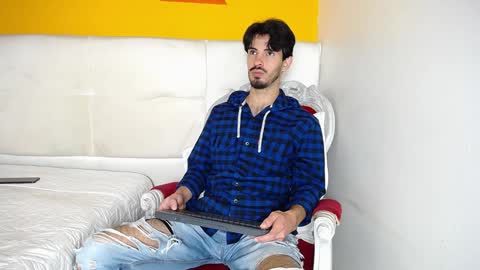 LiamLuxe online show from 12/03/24, 12:06